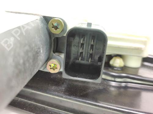 Fensterheber links hinten MERCEDES-BENZ E-CLASS T-Model (S211) E 320 T 4-matic (211.282) | BP8679010C24 