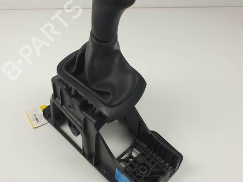 Used Gear lever RENAULT MEGANE III Hatchback (BZ0/1_, B3_) 1.6 16V (BZ0H) (101 hp) 24915840