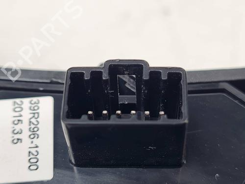 Steering wheel controls HYUNDAI i40 I (VF) 1.7 CRDI | BP29321983E15 - Image 2