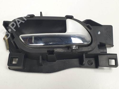 Used Front right interior door handle Front right interior door handle PEUGEOT 407 (6D_) 2.0 HDi 135 (6DRHRH, 6DRHRE, 6DRHRG, 6DRHRJ) (136 hp) 6846371 6846371