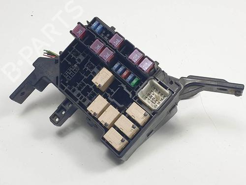 Used Fuse box Fuse box SUZUKI SWIFT III (MZ, EZ) 1.3 DDiS (RS413D) (75 hp) 11347093 11347093