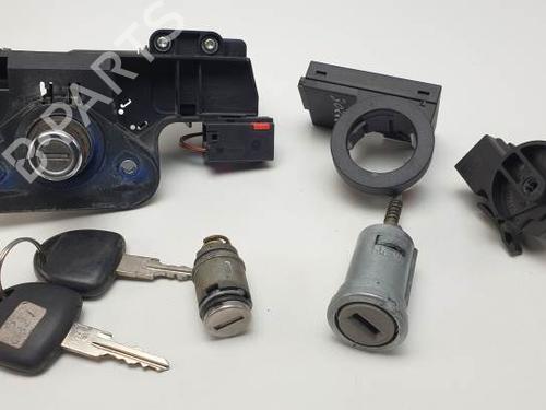 Used Electronic module OPEL CORSA C (X01) 1.2 (F08, F68) (75 hp) 24930254