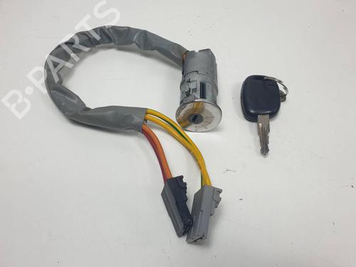 Used Electronic module Electronic module RENAULT KANGOO (KC0/1_) 1.4 (KC0C, KC0H, KC0B, KC0M) (75 hp) 35973281 35973281