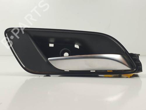 front-right-interior-door-handle-mg-mg-zs-suv-azs1-2017-24930324 main image