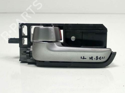 Used Rear left interior door handle Rear left interior door handle SUZUKI SWIFT III (MZ, EZ) 1.3 DDiS (RS413D) (75 hp) 8247503 8247503