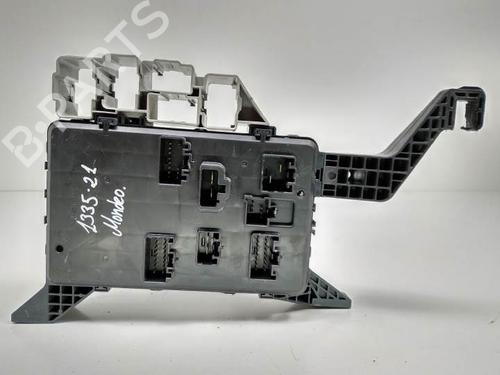 Fuse box FORD MONDEO III Saloon (B4Y) 2.0 16V | BP8338471E1 