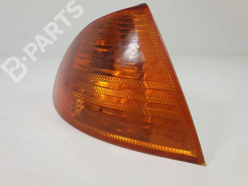 Used Right front indicator Right front indicator BMW 3 (E46) 320 d (136 hp) 9732847 9732847