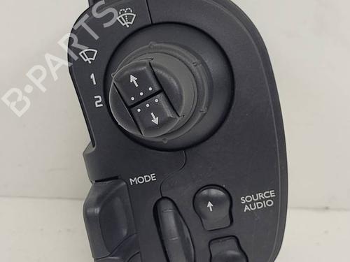 Used Steering column stalk Steering column stalk RENAULT CLIO III (BR0/1, CR0/1) 1.5 dCi (C/BR0G, C/BR1G) (68 hp) 35749661 35749661