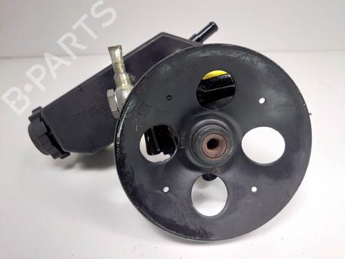 Used Steering pump Steering pump OPEL VECTRA B Hatchback (J96) 1.8 i 16V (F68) (116 hp) 8210005 8210005