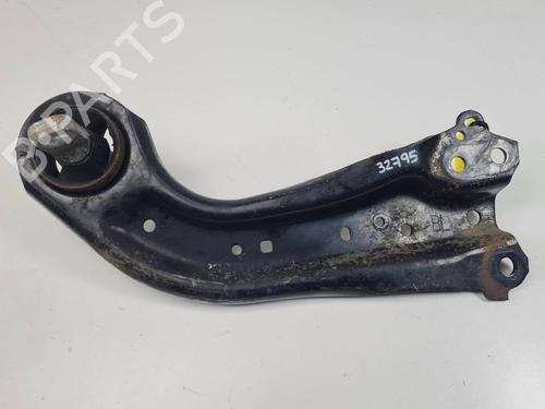 Venstre bagtil bærearm Venstre bagtil bærearm TOYOTA RAV 4 V (_A5_, _H5_) 2.5 Hybrid (AXAH52) (218 hp) 34516063 34516063