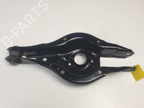 Højre bagtil bærearm Højre bagtil bærearm BMW 4 Coupe (F32, F82) 420 d (184 hp) 34516675 34516675