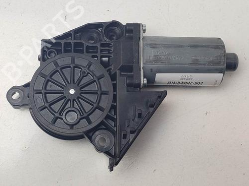 Used Left front window motor Left front window motor VW TOUAREG (7LA, 7L6, 7L7) 3.0 V6 TDI (225 hp) 24499727 24499727