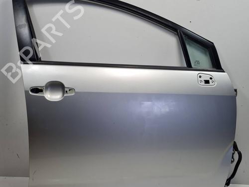 Used Right front door Right front door 37168721 37168721