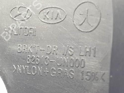 Rear left interior door handle KIA CARENS III MPV (UN) 2.0 CRDi 140 | BP27885582I15 