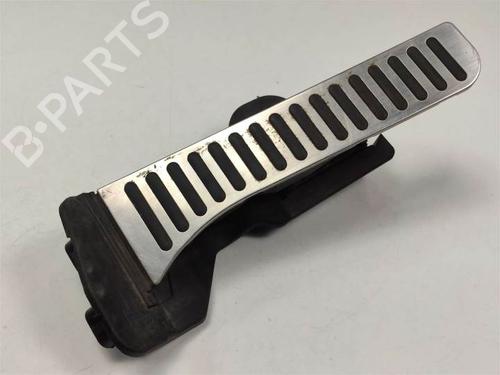 Used Pedal VW SCIROCCO III (137, 138) 1.4 TSI (125 hp) 9977984