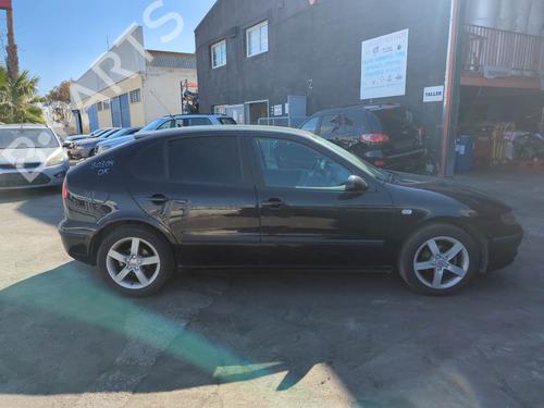 Left front fog light SEAT LEON (1M1) 1.6 16 V | BP24947463C30 - Image 11