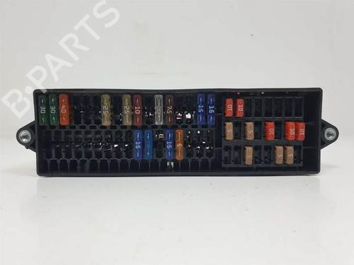 Fuse box VW TOURAN (1T1, 1T2) 2.0 FSI | BP10743645E1 