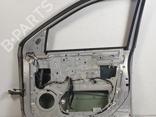 Right front door KIA SORENTO I (JC) 2.5 CRDi 4WD | BP6847471C3 