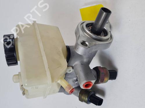 Used Brake master cylinder Brake master cylinder MERCEDES-BENZ C-CLASS (W202) C 200 CDI (202.134) (102 hp) 34510937 34510937