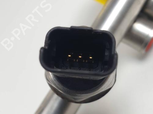 Injection rail PEUGEOT 308 CC (4B_) 1.6 16V | BP30166845M98 - Image 2