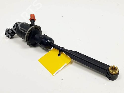 Used Clutch slave cylinder Clutch slave cylinder RENAULT MASTER III Van (FV) 2.3 dCi 135 FWD (FV0N, FV08, FV06, FV00, FV1S) (136 hp) 25138039 25138039