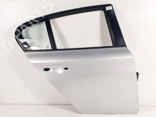 Used Right rear door BMW 1 (E87) 118 d (143 hp) 31636152