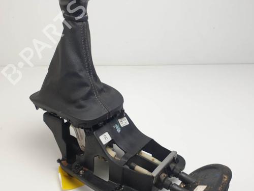 Used Gear lever Gear lever CITROËN C3 III (SX) 1.2 VTi 82 (82 hp) 24350407 24350407
