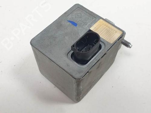 Used Control unit RENAULT LAGUNA III (BT0/1) 1.5 dCi (BT00, BT0A, BT0T, BT1J) (110 hp) 9539048