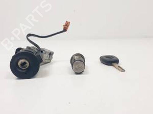 Used Electronic module CITROËN C2 (JM_) 1.1 (60 hp) 30959264