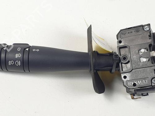 Used Headlight switch Headlight switch RENAULT CLIO II (BB_, CB_) 1.6 16V (BB01, BB0H, BB0T, BB14, BB1D, BB1R, BB2KL, BB3G... (107 hp) 30800950 30800950
