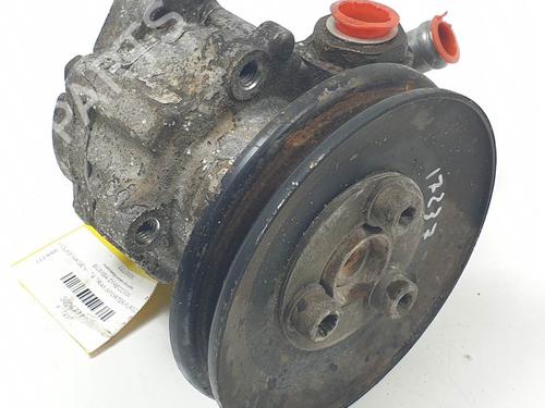 Used Steering pump Steering pump VW TRANSPORTER T4 Bus (70B, 70C, 7DB, 7DK, 70J, 70K, 7DC, 7DJ) 2.0 (84 hp) 25117842 25117842