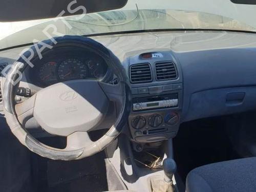 Engine control unit (ECU) HYUNDAI ACCENT II (LC) 1.3 | BP17165412M57 