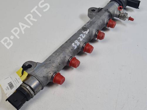Used Injection rail Injection rail 36661739 36661739