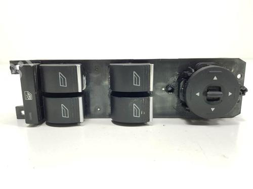 Used Left front window switch Left front window switch FORD KUGA II (DM2) 2.0 TDCi 4x4 (180 hp) 8491112 8491112