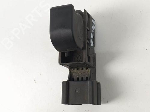 Used Right rear window switch Right rear window switch NISSAN PRIMERA Traveller (WP11) 1.8 16V (114 hp) 6943831 6943831