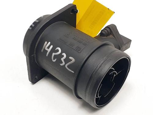 Used Mass air flow sensor VW PASSAT B5.5 (3B3) 1.9 TDI (101 hp) 17724509