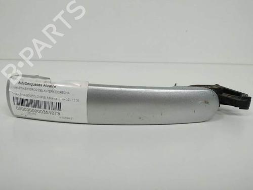 Used Front right exterior door handle VW POLO (9N_, 9A_) 1.4 TDI (70 hp) 7560957