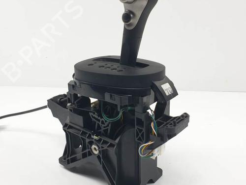 Used Gear lever NISSAN JUKE (F15) 1.6 (117 hp) 24350566