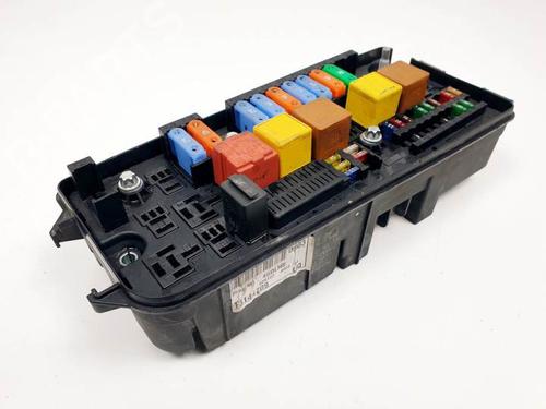 Used Fuse box OPEL VECTRA C Estate (Z02) 2.2 DTI (F35) (125 hp) 16425874
