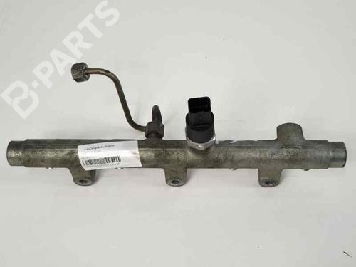 injection-rail-peugeot-306-7b-n3-n5-20-hdi-90-0445214019-038184-1993-1994-1995-1996-1997-1998-1999-2000-2001-2002-2003-6845815 main image