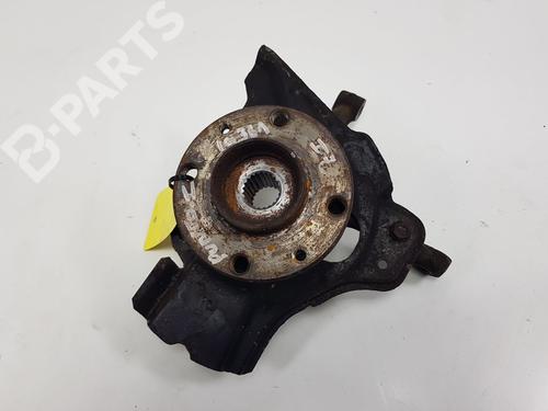 Used Left front steering knuckle FIAT PUNTO (176_) 60 1.2 (176AP, 176AR, 176AQ, 176BB) (60 hp) 10678747