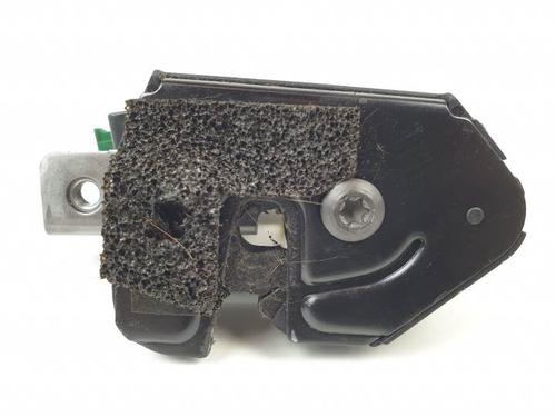 Used Tailgate lock LAND ROVER DISCOVERY III (L319) 2.7 TD 4x4 (190 hp) 25144617