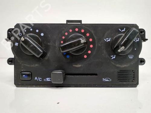 Used Climate control NISSAN MICRA II (K11) 1.3 i 16V (75 hp) 7993806