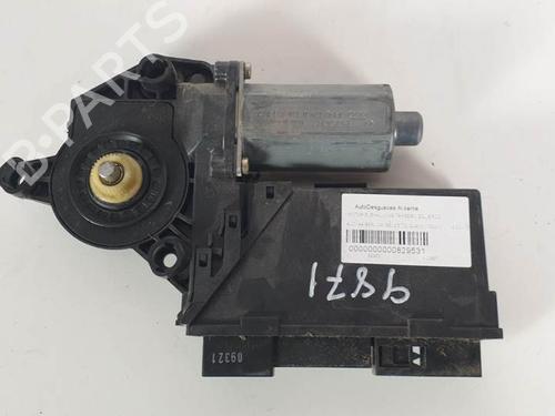 Used Left rear window motor AUDI A4 B6 (8E2) 2.5 TDI quattro (180 hp) 12384393