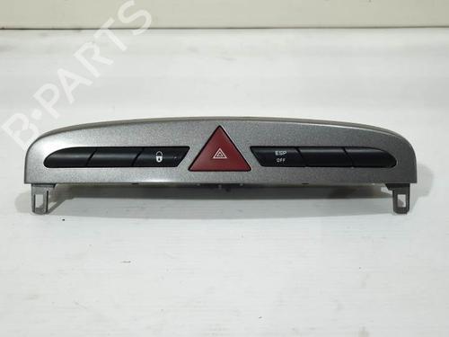 Used Warning switch PEUGEOT 308 I (4A_, 4C_) 1.6 16V (120 hp) 6840526