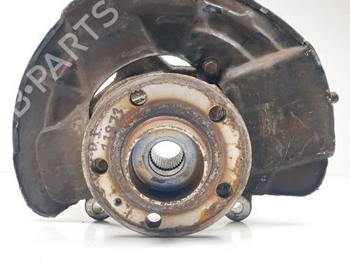 Used Left front steering knuckle Left front steering knuckle VOLVO V70 II (285) D5 (185 hp) 17646943 17646943