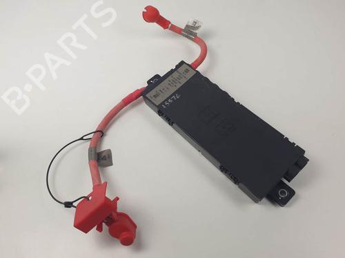 Used Fuse box Fuse box JAGUAR F-TYPE Coupe (X152) 2.0 Ti4 (300 hp) 25119268 25119268