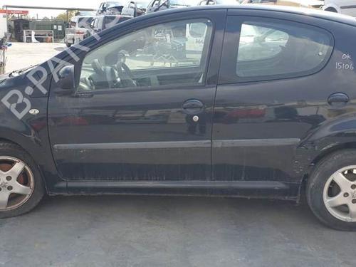 Left front window switch PEUGEOT 107 (PM_, PN_) 1.0 | BP27358564I27 - Image 18