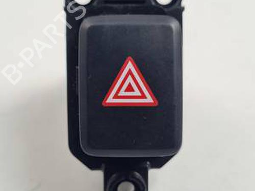 Used Warning switch KIA CEE'D (JD) 1.0 T-GDI (100 hp) 30313347