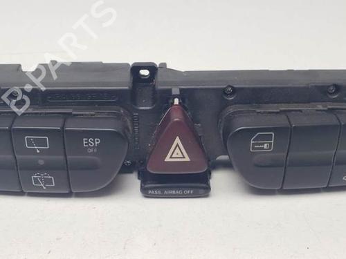 Used Switch Switch MERCEDES-BENZ C-CLASS T-Model (S203) C 200 CDI (203.207) (122 hp) 20143006 20143006